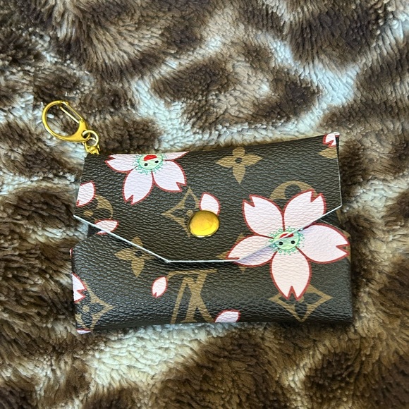 Authentic Handmade Card Holder Keychain - Picture 2 of 6